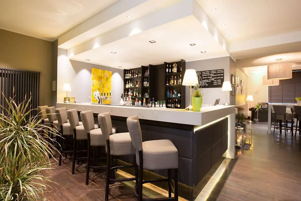 Garner Hotel Berlin - Mitte By Ihg 4*,