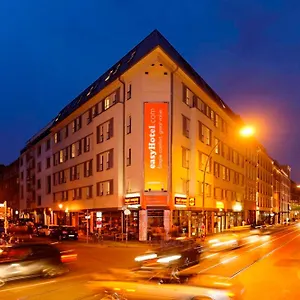 Hotel Easyhotel Hackescher Markt, Berlino