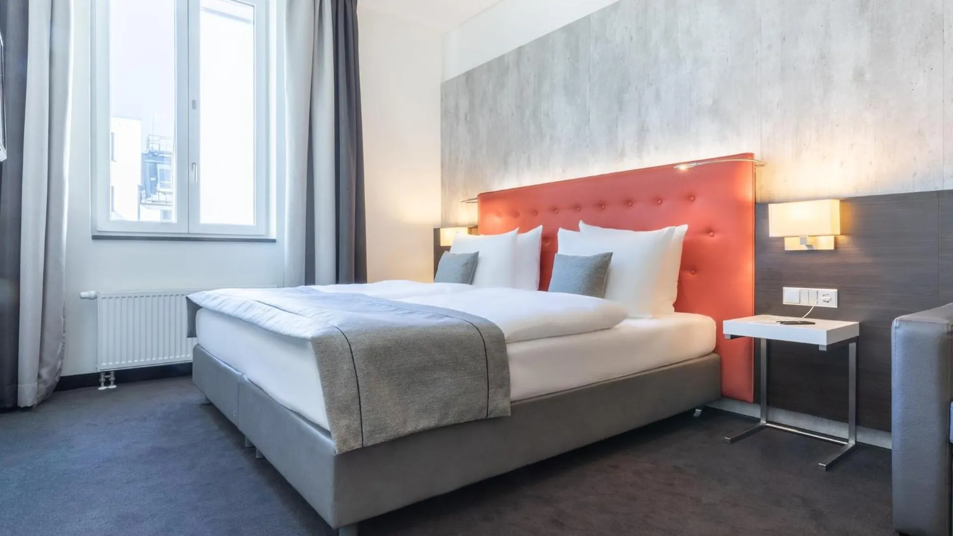 Garner Hotel Berlin - Mitte By Ihg 4*,