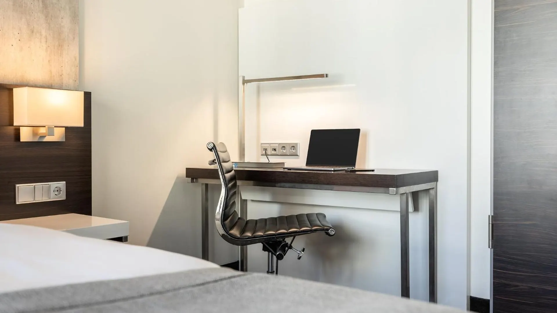 Garner Hotel Berlin - Mitte By Ihg